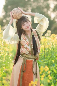 Lạc Bước Giữa Đồng Hoa Cải Vàng Cùng Nàng Thơ Xia Yu Xiao Nian-24