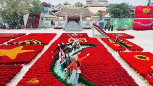 Discover Quang Phu Cau Incense Village: Vibrant Red Hue Draws Tourists Near Hanoi-13