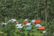Discover Quang Phu Cau Incense Village: Vibrant Red Hue Draws Tourists Near Hanoi-6