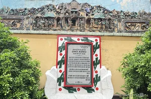 Exploring the 130-Year-Old Chùa Ông: A Cultural Gem in Can Tho, Vietnam with Mesmerizing Eternal Incense Coils-11