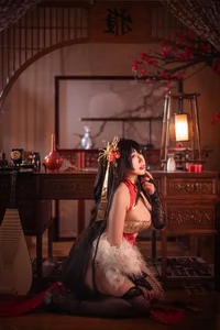 The Captivating Elegance of Coser Zyra  as Taihou-2