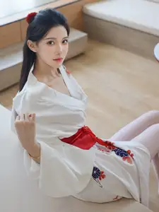 Discover the Serene Beauty of Li Shuang Er in Traditional Kimono by XiuRen Part01-15