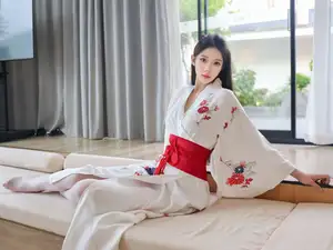 Discover the Serene Beauty of Li Shuang Er in Traditional Kimono by XiuRen Part01-13