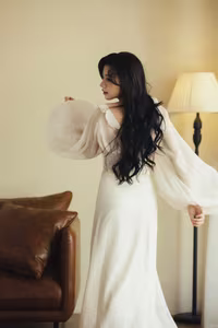 VGU No.26: Discover the Gentle and Elegant Beauty of a Vietnamese Girl-8