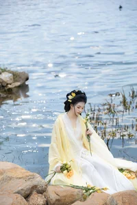 Ethereal Grace of Wan Jiang Ting in YiTuYu Art Language Vol.8851 by the Lake-25