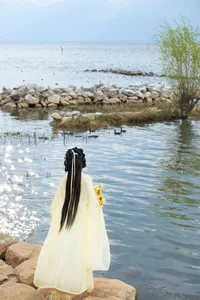 Ethereal Grace of Wan Jiang Ting in YiTuYu Art Language Vol.8851 by the Lake-26