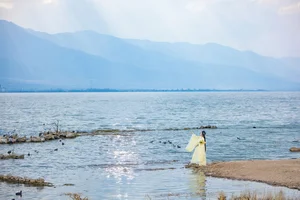 Ethereal Grace of Wan Jiang Ting in YiTuYu Art Language Vol.8851 by the Lake-7