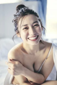 Airi Sato Shinjuku Loneliness Digital Photo Book: Cinematic Japanese Street Style and Urban Fashion Photography by FRIDAY (65 High-Quality Pictures)-11