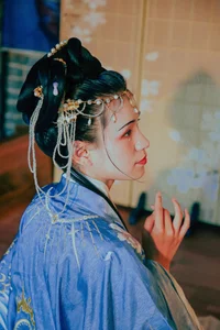 Elegant Portrait Photography: Shen Yan in YiTuYu Art Language Vol.9103 – Artistic Lifestyle and Fashion Inspiration-24