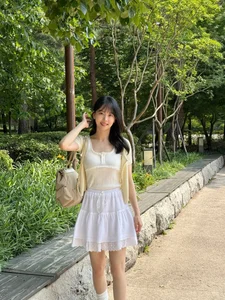 Master the youthful and elegant Korean U40 fashion style-1