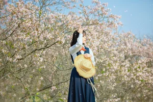 Spring Muse: The Pure Aesthetic of Jian Xiao Cheng-3