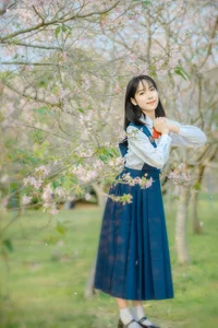 Spring Muse: The Pure Aesthetic of Jian Xiao Cheng-1