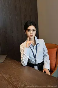 XiuRen No10674 Nuo Li Zi Unveiling Her Captivating Office Charm-34