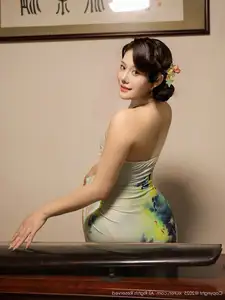 XiuRen No.10749: Li Li An Na O's Elegant Cheongsam Photoshoot Captures Timeless Asian Beauty-23