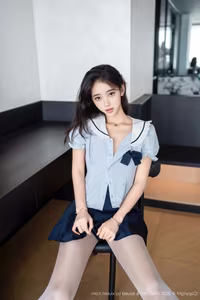 Shi An An Vol.360: Charming Schoolgirl Elegance in Modern Uniform - Exclusive XingYan Photo Collection-11