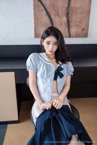 Shi An An Vol.360: Charming Schoolgirl Elegance in Modern Uniform - Exclusive XingYan Photo Collection-16