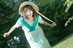 Elegant Spring Portrait Photography: Yang Zi in Art Language Vol.9105 – A Floral Aesthetic Journey of Light and Nature-3