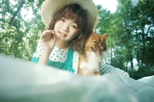 Elegant Spring Portrait Photography: Yang Zi in Art Language Vol.9105 – A Floral Aesthetic Journey of Light and Nature-4