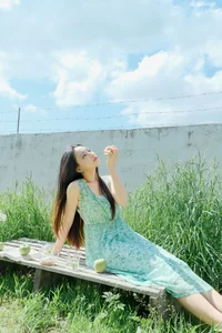 Elegant Summer Fashion Portraits: Yuan Xiao R in YiTuYu Art Language Vol.9283 | Aesthetic Portrait Photography and Lifestyle Inspiration-4