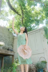 Elegant Summer Fashion Portraits: Yuan Xiao R in YiTuYu Art Language Vol.9283 | Aesthetic Portrait Photography and Lifestyle Inspiration-12