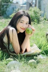 Elegant Summer Fashion Portraits: Yuan Xiao R in YiTuYu Art Language Vol.9283 | Aesthetic Portrait Photography and Lifestyle Inspiration-2