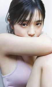 Radiant Spring Portraits: Hina Kikuchi in the Soft Light of Harumeku Honomeku – Aesthetic Japanese Model Photography and Style Inspiration-4