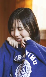 Radiant Spring Portraits: Hina Kikuchi in the Soft Light of Harumeku Honomeku – Aesthetic Japanese Model Photography and Style Inspiration-0