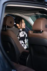 YiTuYu Vol.8764: Discover the Elegant Beauty of Qi Miao in a Private Space-0