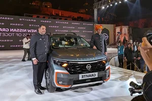 The New 2026 Nissan Gravite: An Affordable 7-Seater MPV Redefining Budget Family Travel with Modern Style and Practicality-11