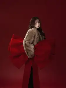 Rich Kid Chao: Stunning Close-Up Beauty & Elegant Charm Revealed-4