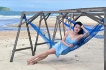 Do Yen Dan Radiates Sophistication in a Stunning Purple Silk Gown-8