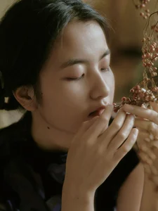 Stunning Oriental Portrait Photography: YiTuYu Art Language Vol.9236 featuring Model Yang Yang – Elegant Aesthetic Photo Collection-14