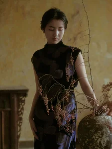 Stunning Oriental Portrait Photography: YiTuYu Art Language Vol.9236 featuring Model Yang Yang – Elegant Aesthetic Photo Collection-11