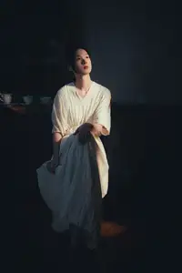 Fang Xiu: Captivating Serenity in Golden Light - YiTuYu Vol.8717 Art Language-18