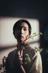 Fang Xiu: Captivating Serenity in Golden Light - YiTuYu Vol.8717 Art Language-15