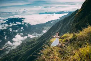 Ta Xua Cloud Hunting: An Unforgettable Experience Amidst Majestic Northwest Sea of Clouds – Discover Hidden Beauty.-0