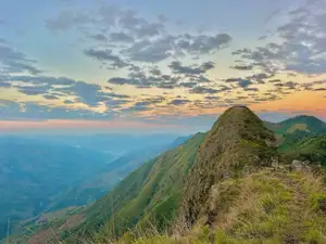 Ta Xua Cloud Hunting: An Unforgettable Experience Amidst Majestic Northwest Sea of Clouds – Discover Hidden Beauty.-10