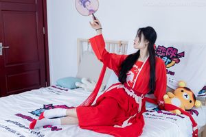 Chinese Model Rongrong No.2328: Elegant Hanfu in Radiant Red Traditional Attire-2