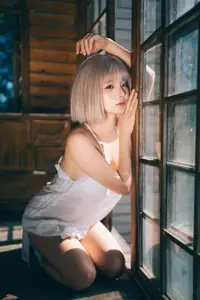 Coser Chunmomo Part03: Ethereal Beauty Bathed in Golden Light-30