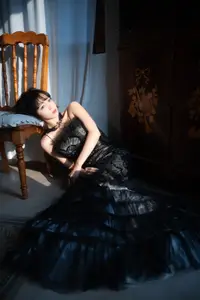 Yi Ming: Classic Elegance in Black Lace Dress - YiTuYu Art Language Vol.8835-5
