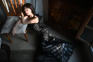 Yi Ming: Classic Elegance in Black Lace Dress - YiTuYu Art Language Vol.8835-12