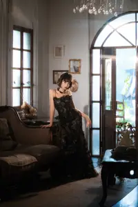 Yi Ming: Classic Elegance in Black Lace Dress - YiTuYu Art Language Vol.8835-2