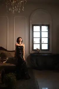 Yi Ming: Classic Elegance in Black Lace Dress - YiTuYu Art Language Vol.8835-18