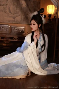 Ethereal Moonlight: Nan Qiao’s Captivating Mid-Autumn Fashion Editorial-0