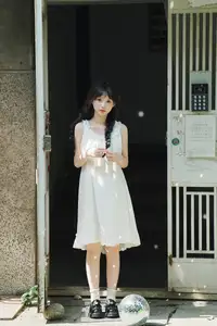 Charming Qi E Luo Bo Guai in YiTuYu Vol.8726: Pure Beauty in an Old Setting-20