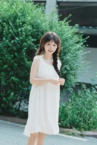 Charming Qi E Luo Bo Guai in YiTuYu Vol.8726: Pure Beauty in an Old Setting-19