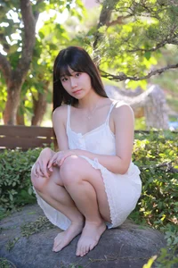 Cozy Aesthetic: Sweetbox Yui’s Teddy Bear Editorial – A Dreamy Visual Journey-9