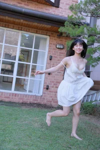 Cozy Aesthetic: Sweetbox Yui’s Teddy Bear Editorial – A Dreamy Visual Journey-12