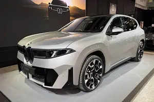 Discover the All-New Electric BMW iX3: AI Virtual Assistant and Smart Interaction Technology-3