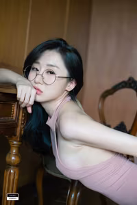 LE LERB-084A Na Kyung: Exquisite Allure – Discover Graceful Moments by the Window-12